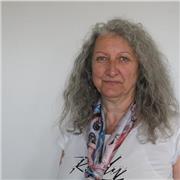 Donne des cours d'anglais tous niveaux, soutien scolaire et Français FLE